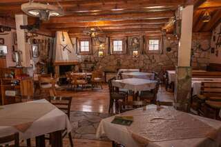 Отель Hotel Zlatni bor Жабляк-5