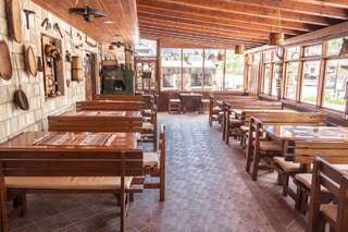 Отель Hotel Zlatni bor Жабляк-7