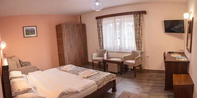 Отель Hotel Zlatni bor Жабляк-47
